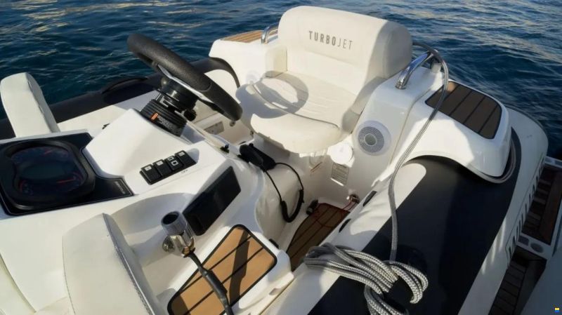 Sunseeker Predator 64