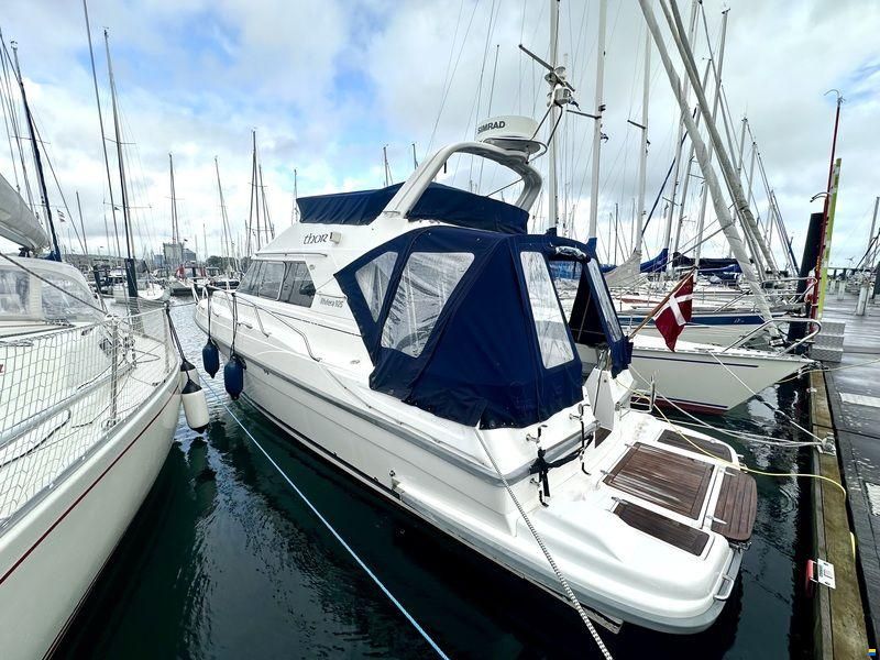 Riviera 925 Flybridge