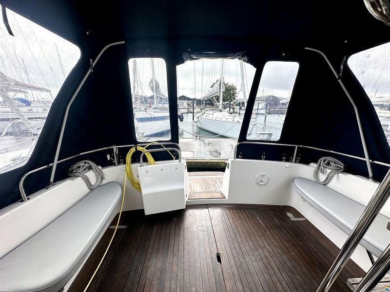 Riviera 925 Flybridge