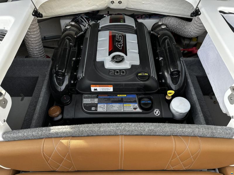 Glastron GT 205 Limited, MerCruiser 4.5 MPI 200 H