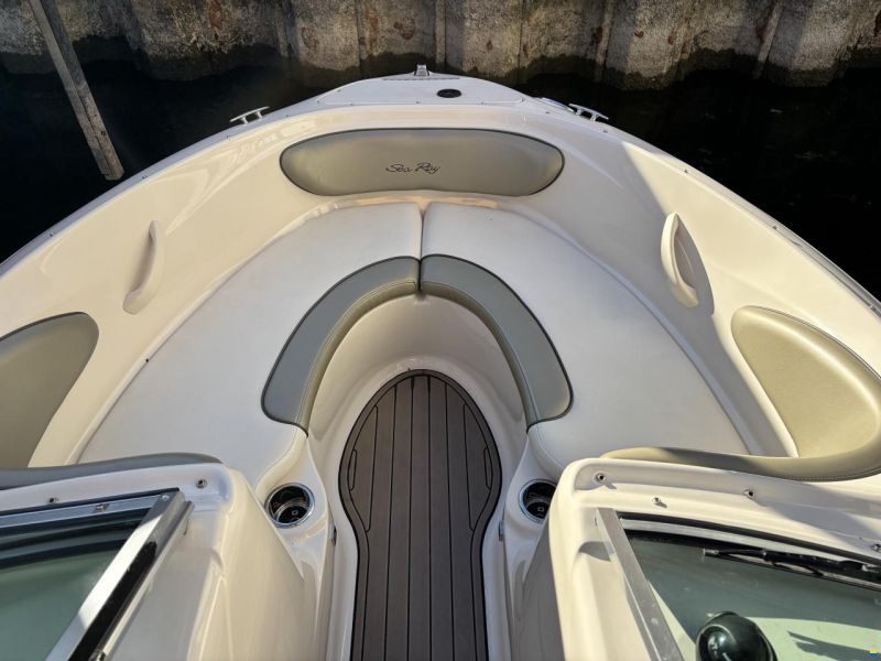 Sea Ray SeaRay 205 Sport