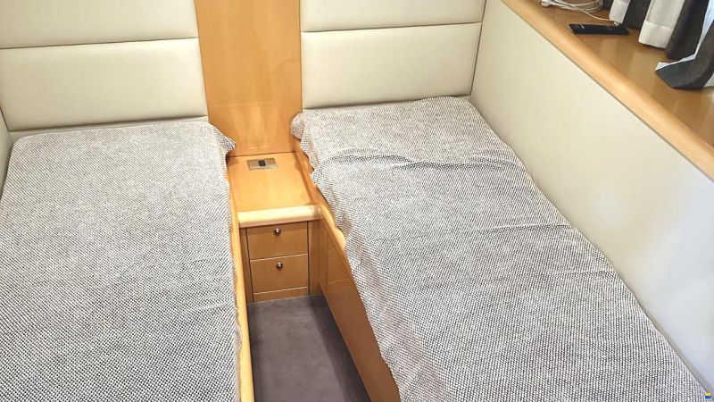 Sunseeker Portofino 53
