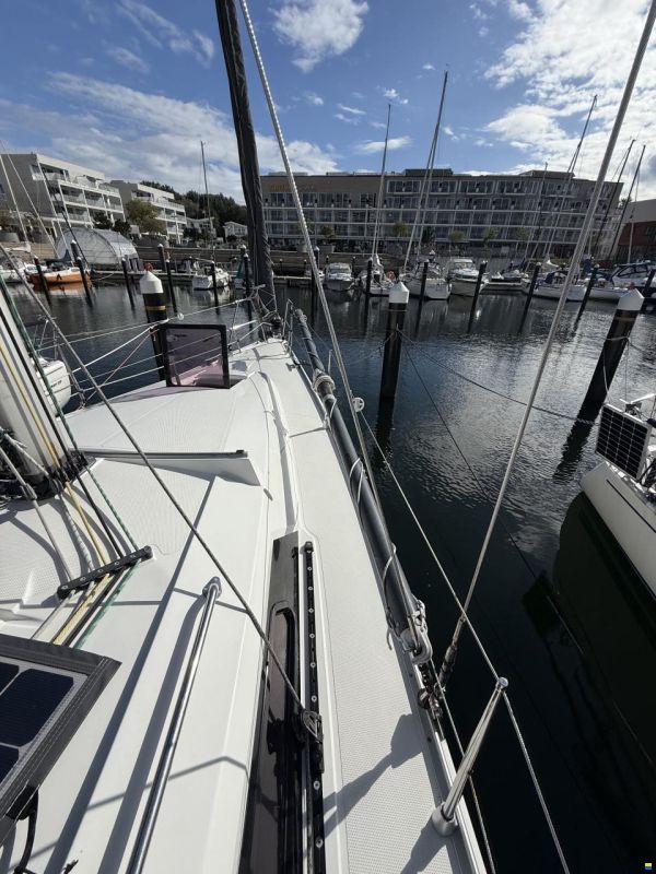 Hanse 355