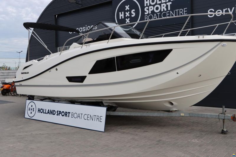 Quicksilver 875 Sundeck