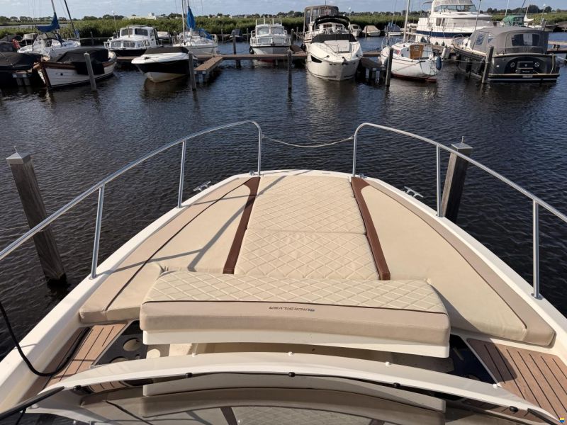 Quicksilver 875 Sundeck