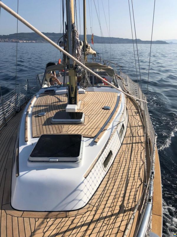 Anne Wever KETCH TRINTELLA IV