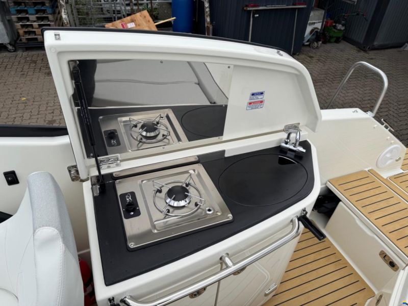 Quicksilver 755 Cruiser Edition DeLuxe