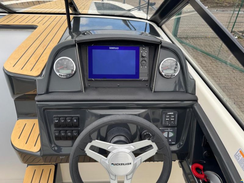 Quicksilver 755 Cruiser Edition DeLuxe