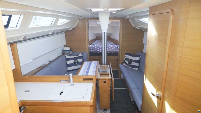 Salona 380