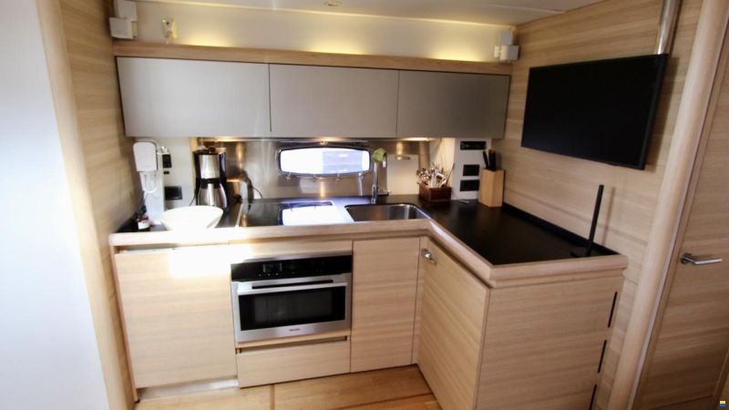Sealine 47