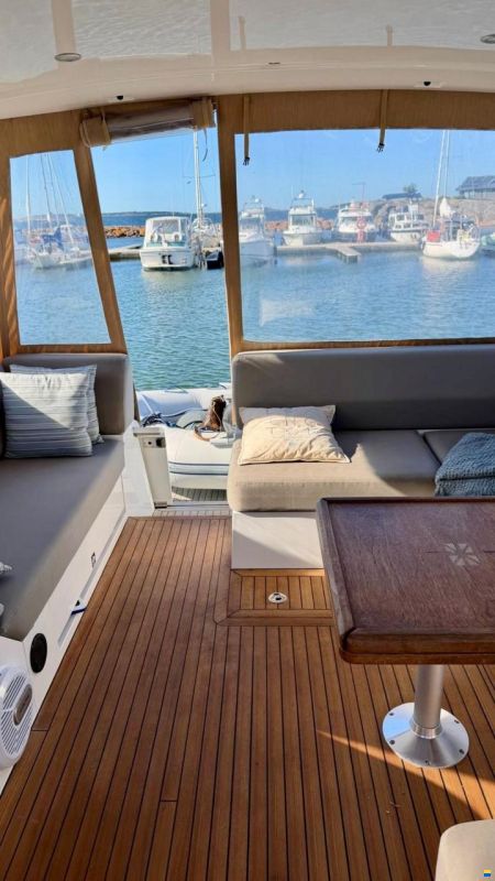 Sealine 47