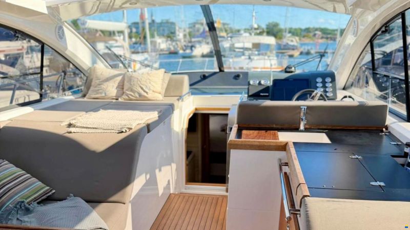 Sealine 47