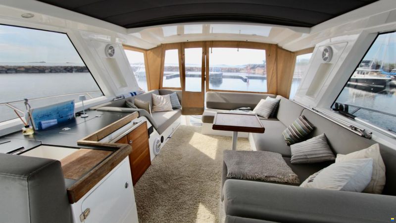 Sealine 47