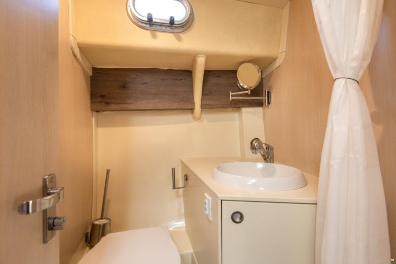 Brodoremont Adria mare 38