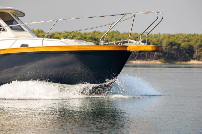 Brodoremont Adria mare 38