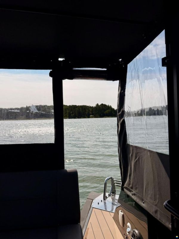 XO Boats EXPLORER