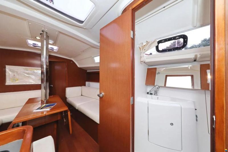 Beneteau Oceanis 34