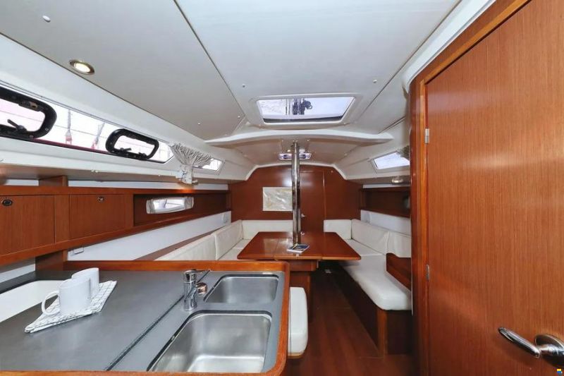 Beneteau Oceanis 34