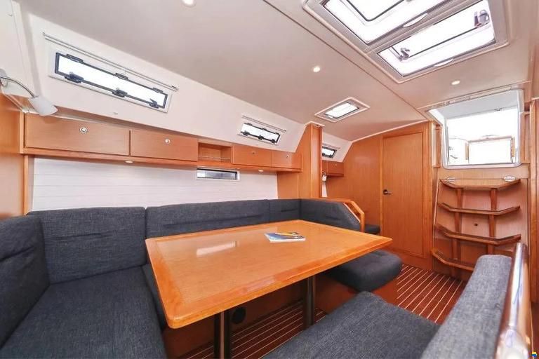 Bavaria 40