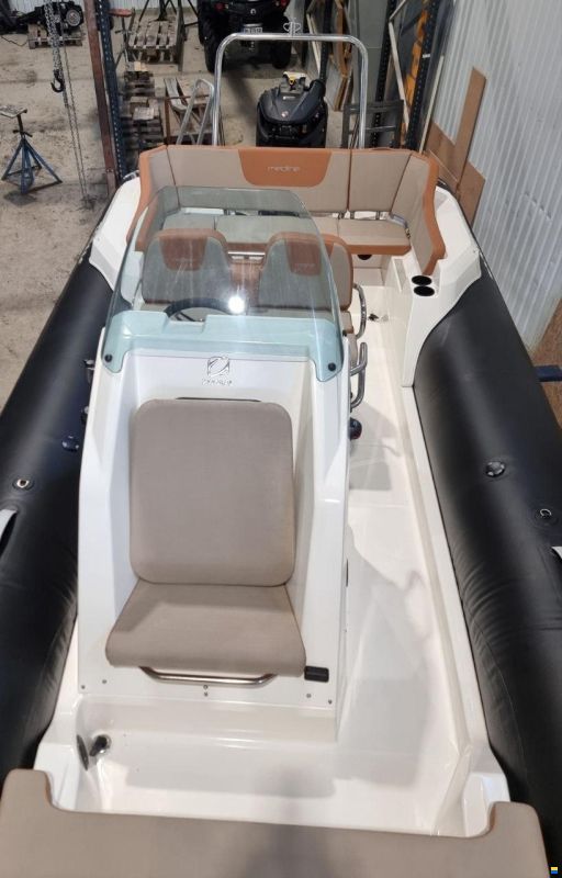 Zodiac 6.8 Medline