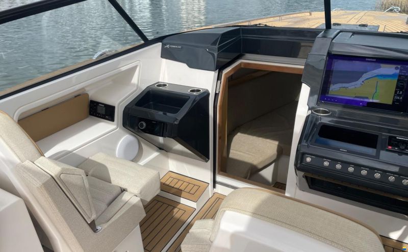 X-Yachts X-Power 33C