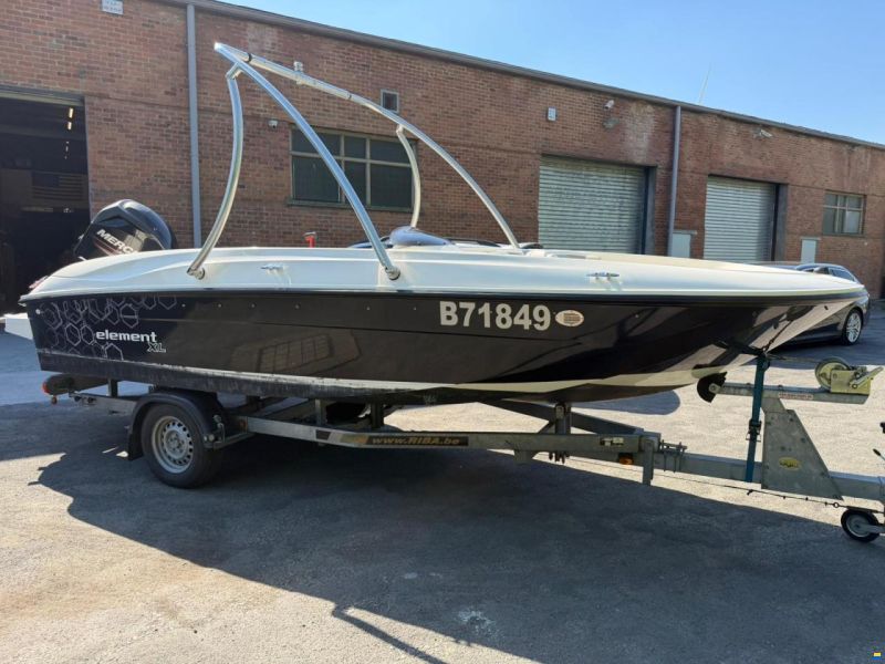 Bayliner Élément xl