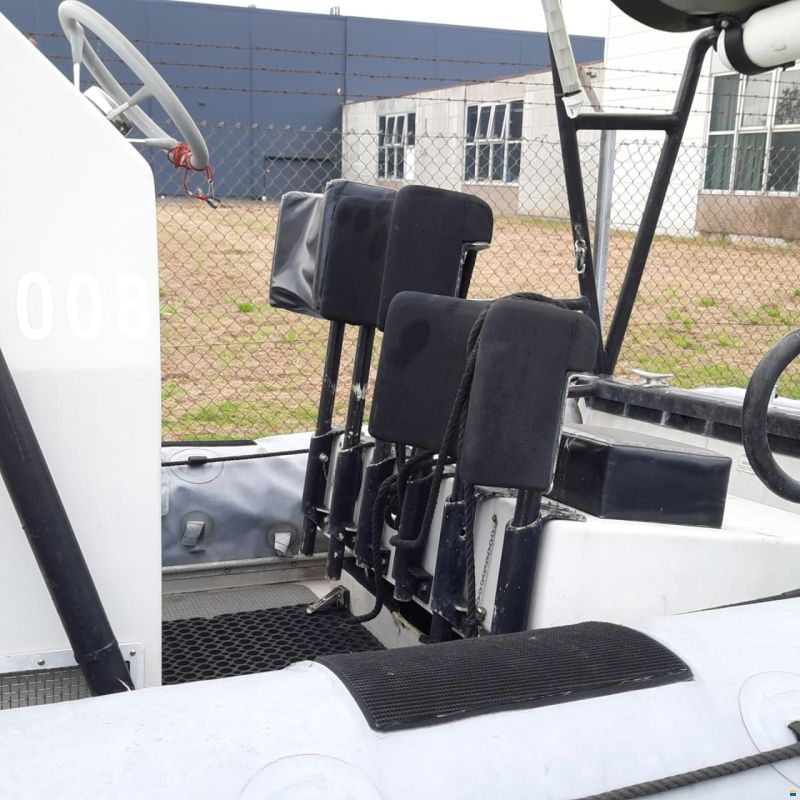 RHIB 700
