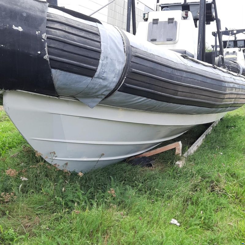 RHIB 700
