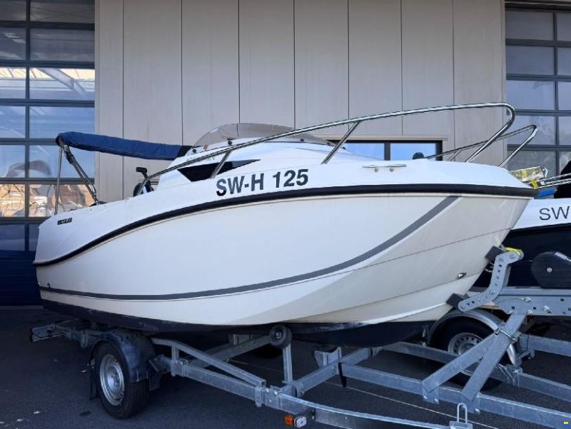 Quicksilver Active 455 Cabin