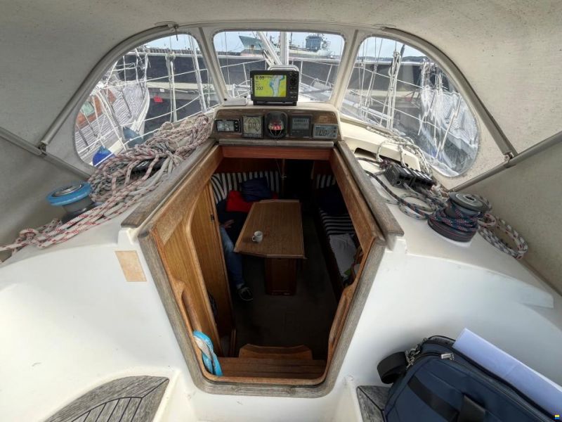 Hanse 331