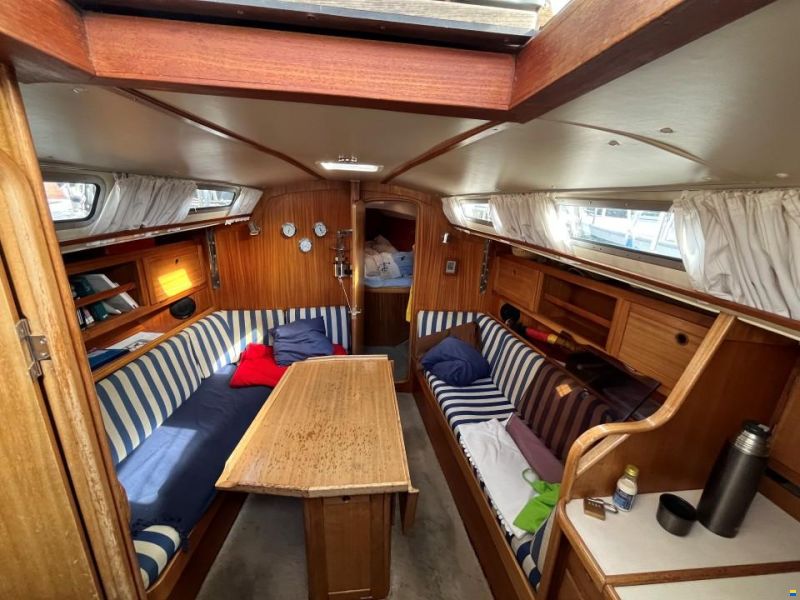 Hanse 331
