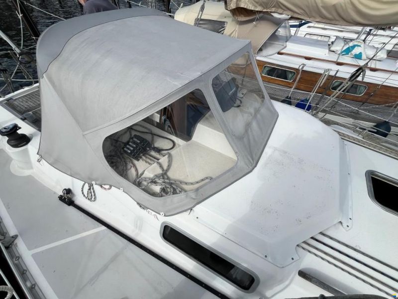 Hanse 331