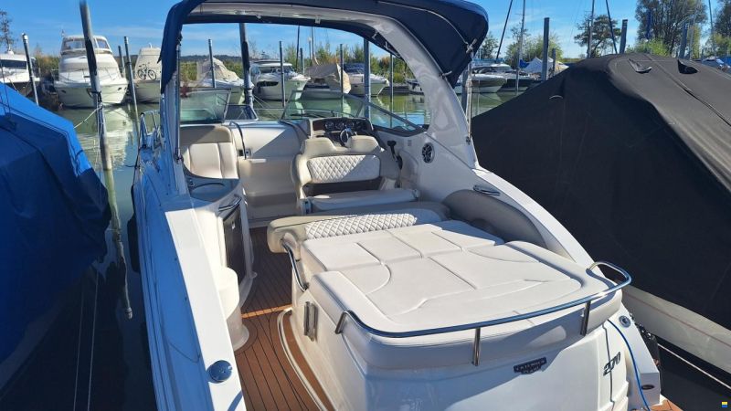 Chaparral Signature 270