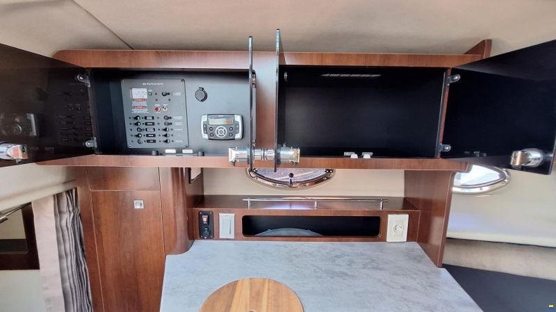 Chaparral Signature 270