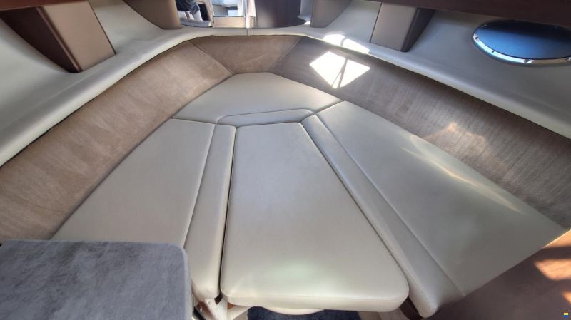 Chaparral Signature 270