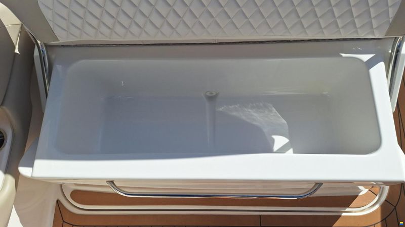 Chaparral Signature 270