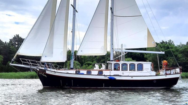 Schooner "Aleja" 43