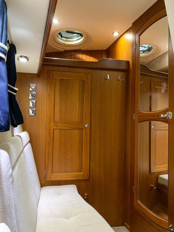 Nord West 370 Flybridge