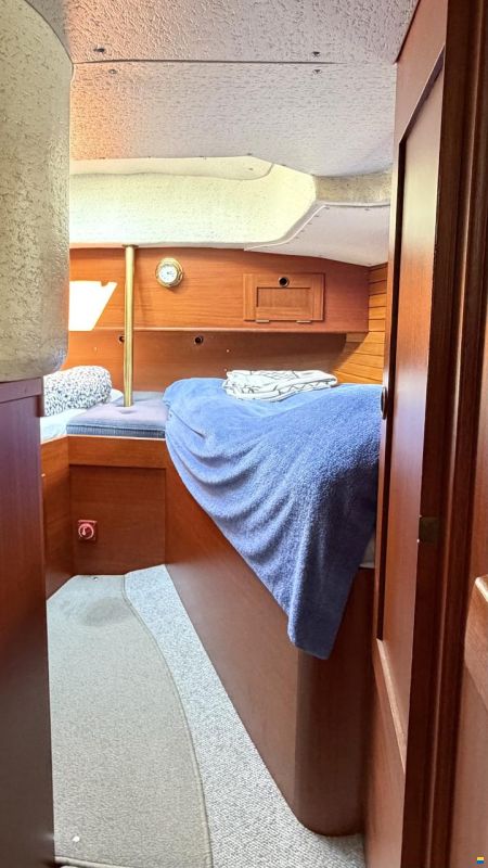 Hallberg-Rassy 352