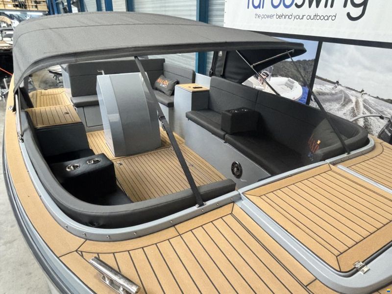 Maxima 840 Tender