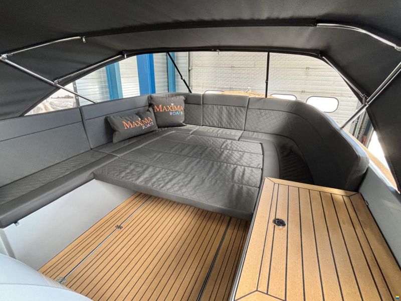 Maxima 840 Tender