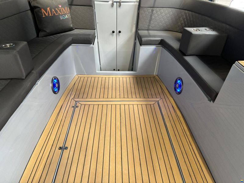 Maxima 840 Tender