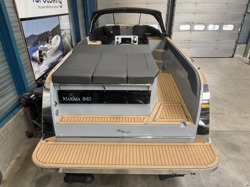 Maxima 840 Tender