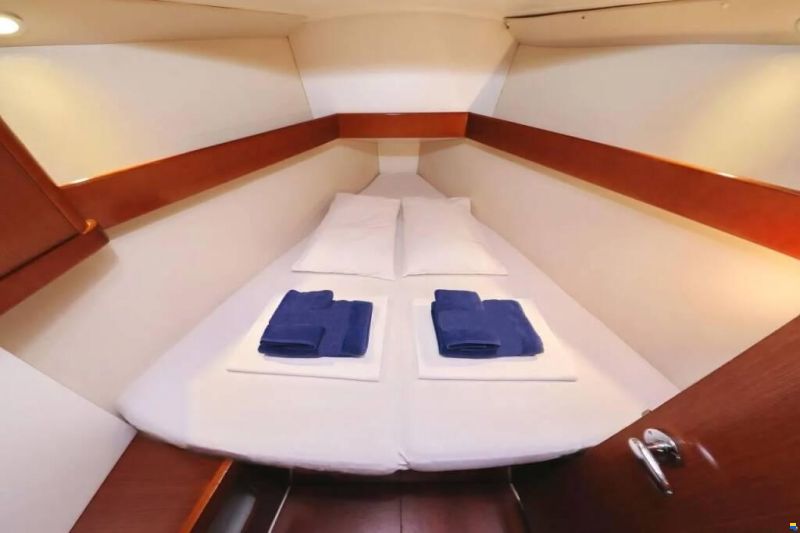 Beneteau Oceanis 34