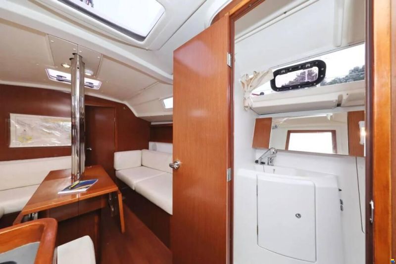 Beneteau Oceanis 34