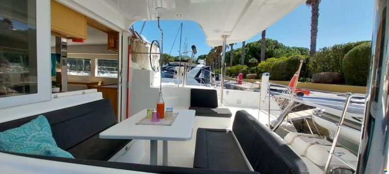 Lagoon 39