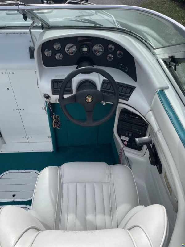 Mariah Z 225 Davanti