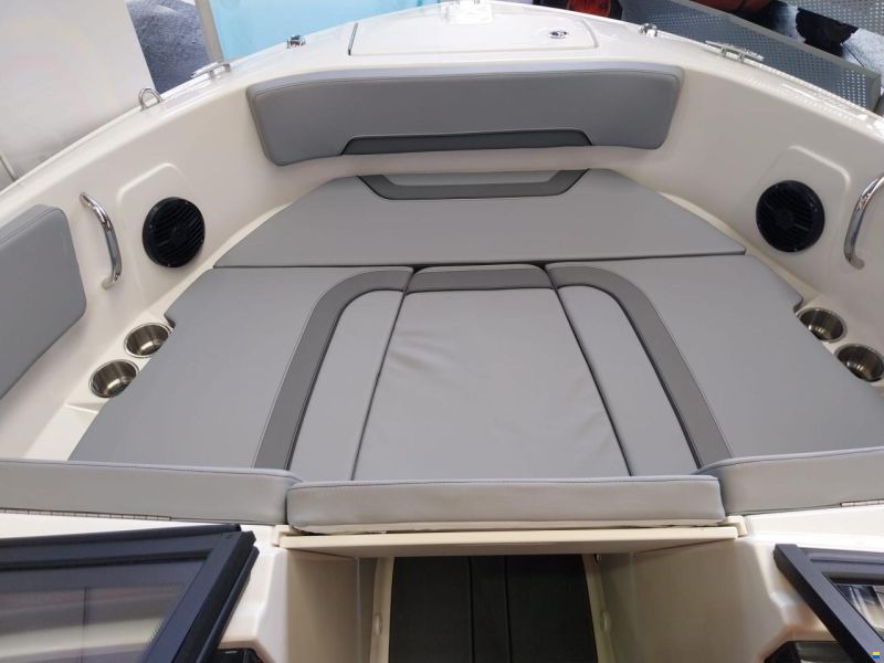 Bayliner V22i