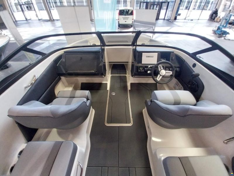 Bayliner V22i