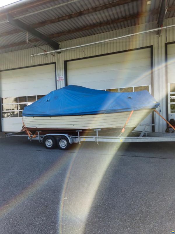 Roland Fram 690